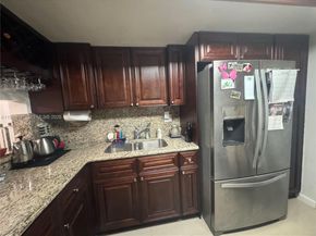 1481 NE Miami Gardens Dr 162, Miami FL 33179