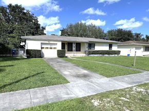 1041 NW 150th St, Miami FL 33168
