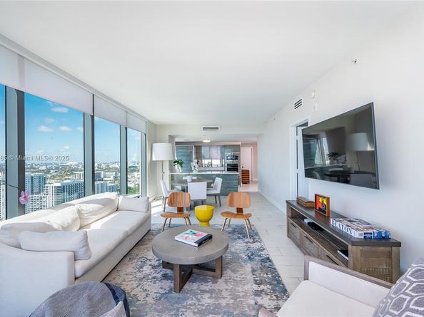 460 NE 28th St 3208, Miami FL 33137