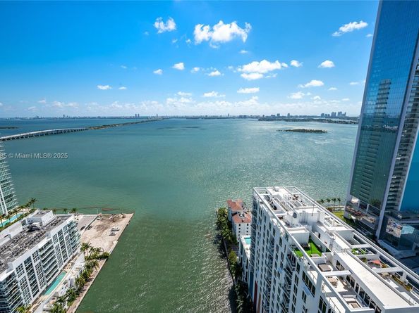 460 NE 28th St 3208, Miami FL 33137