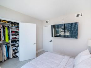 460 NE 28th St 3208, Miami FL 33137