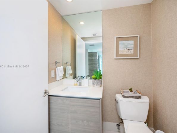 460 NE 28th St 3208, Miami FL 33137