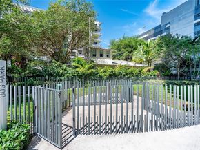 460 NE 28th St 3208, Miami FL 33137