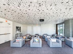 460 NE 28th St 3208, Miami FL 33137