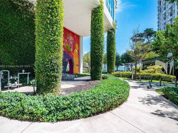 460 NE 28th St 3208, Miami FL 33137