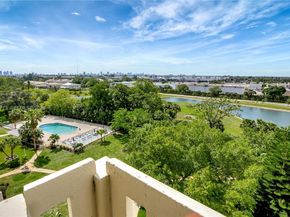 4330 Hillcrest Dr 807, Hollywood FL 33021