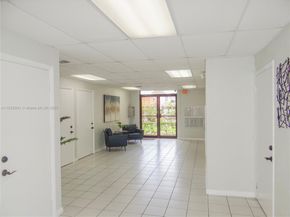 1800 W 54th St 309, Hialeah FL 33012