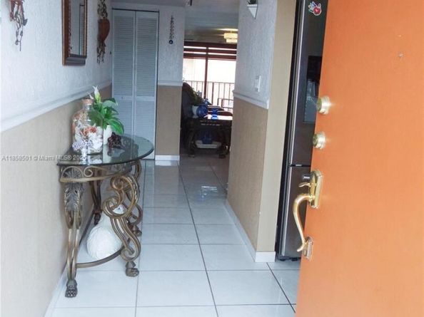 1800 W 54th St 309, Hialeah FL 33012