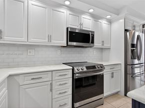 1100 SE 5th Ct 83, Pompano Beach FL 33060