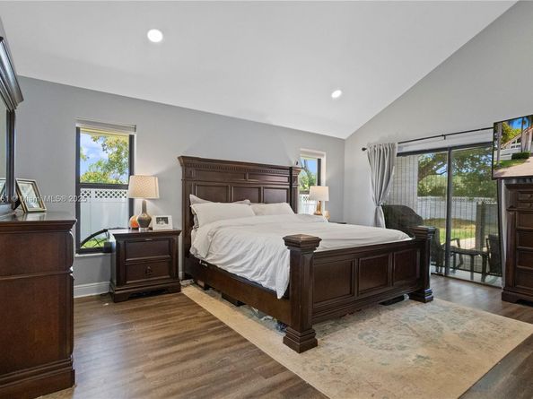 8400 NW 47th Dr, Coral Springs FL 33067