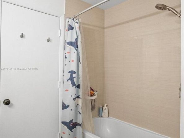 8400 NW 47th Dr, Coral Springs FL 33067