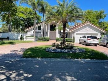 8400 NW 47th Dr
