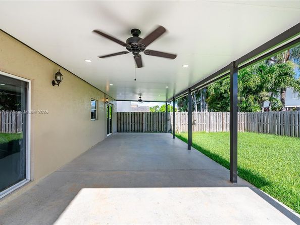 12091 SW 250th Ter, Homestead FL 33032