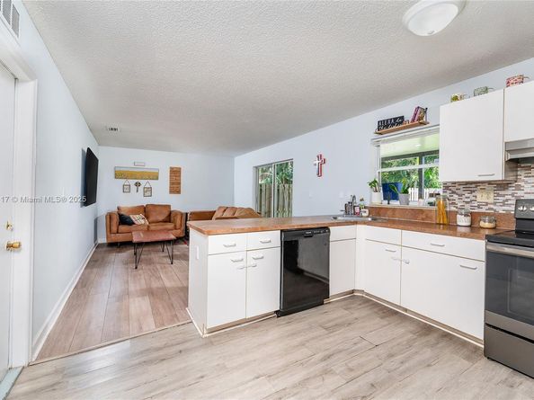 12091 SW 250th Ter, Homestead FL 33032