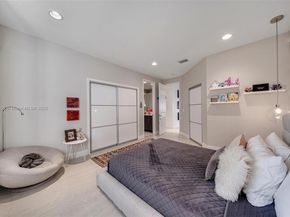 3965 194th Ln, Sunny Isles Beach FL 33160