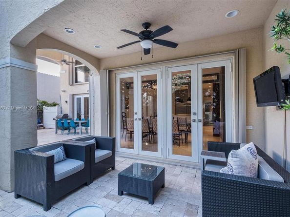 3965 194th Ln, Sunny Isles Beach FL 33160