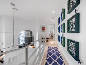 3965 194th Ln, Sunny Isles Beach FL 33160