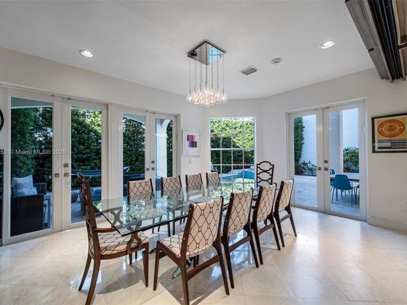 3965 194th Ln, Sunny Isles Beach FL 33160