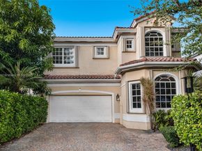 3965 194th Ln, Sunny Isles Beach FL 33160