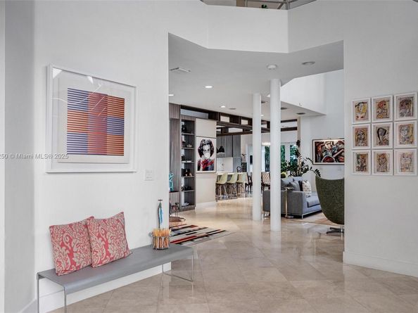 3965 194th Ln, Sunny Isles Beach FL 33160