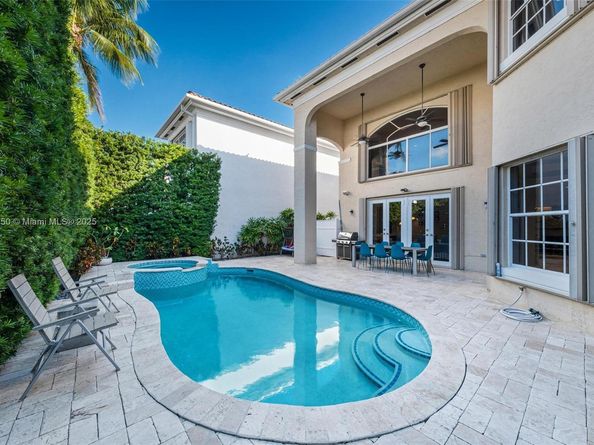 3965 194th Ln, Sunny Isles Beach FL 33160