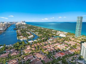 3965 194th Ln, Sunny Isles Beach FL 33160