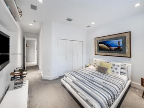 3965 194th Ln, Sunny Isles Beach FL 33160