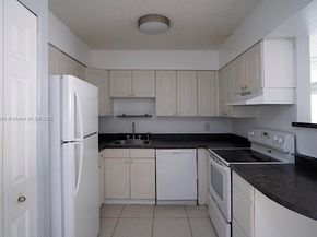 1100 SE 4th Ave 14, Deerfield Beach FL 33441