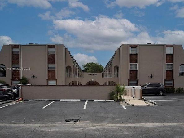 1100 SE 4th Ave 14, Deerfield Beach FL 33441