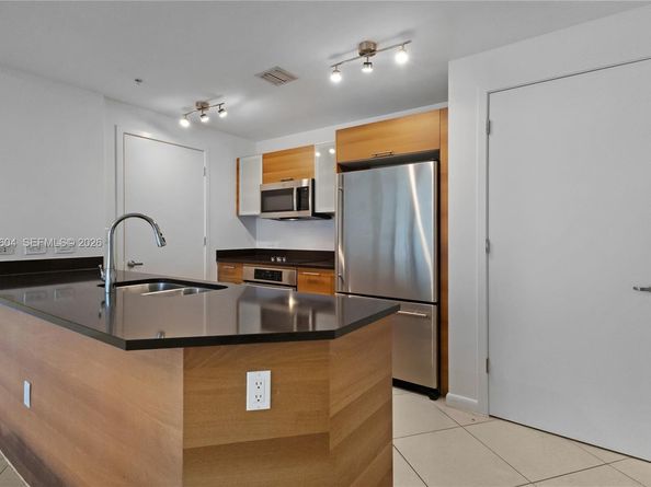 3301 NE 1st Ave H1108, Miami FL 33137