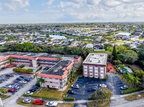 3910 Crystal Lake Dr 401, Deerfield Beach FL 33064