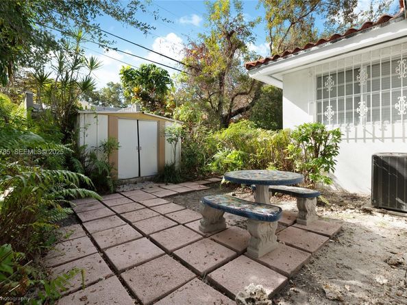 536 Minorca Ave, Coral Gables FL 33134