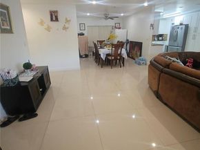 1760 NW 135th St, Miami FL 33167