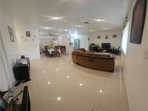 1760 NW 135th St, Miami FL 33167
