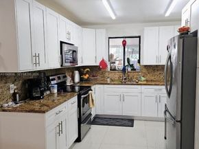 1760 NW 135th St, Miami FL 33167