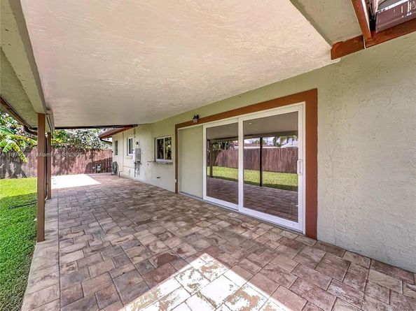 5511 NE 18th Ter, Fort Lauderdale FL 33308