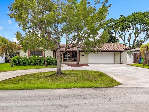 5511 NE 18th Ter, Fort Lauderdale FL 33308