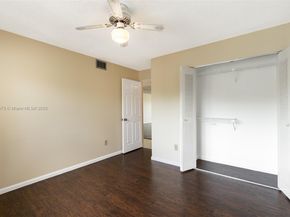 9455 N Belfort Cir 211, Tamarac FL 33321