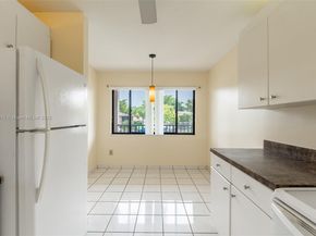9455 N Belfort Cir 211, Tamarac FL 33321