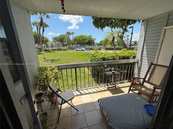 12209 SW 14th Ln 1101, Miami FL 33184