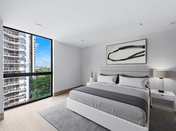 3640 Yacht Club Dr 810, Aventura FL 33180