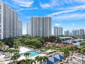 3640 Yacht Club Dr 810, Aventura FL 33180