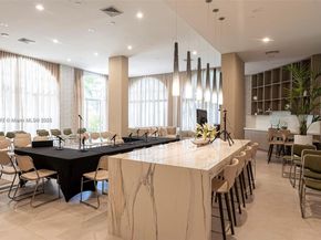 3640 Yacht Club Dr 810, Aventura FL 33180