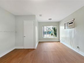 15264 SW 102nd Ct, Miami FL 33157