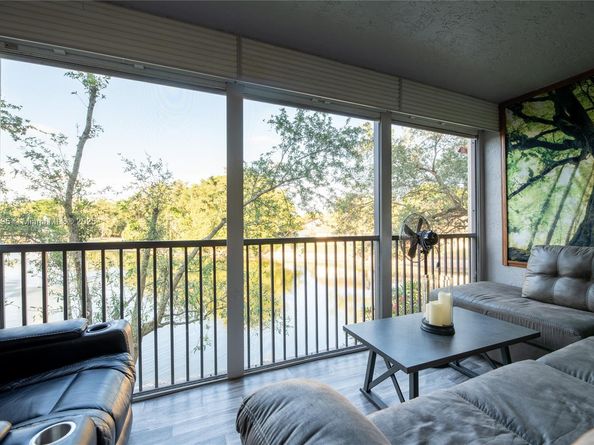 1720 Hammock Blvd 209, Coconut Creek FL 33063