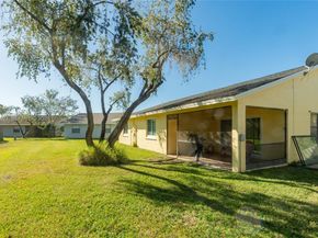 7674 NW 88th Ln, Tamarac FL 33321