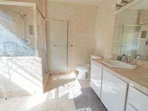 7674 NW 88th Ln, Tamarac FL 33321