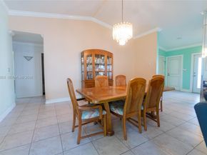 7674 NW 88th Ln, Tamarac FL 33321