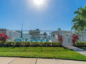 7674 NW 88th Ln, Tamarac FL 33321