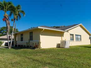 7674 NW 88th Ln, Tamarac FL 33321